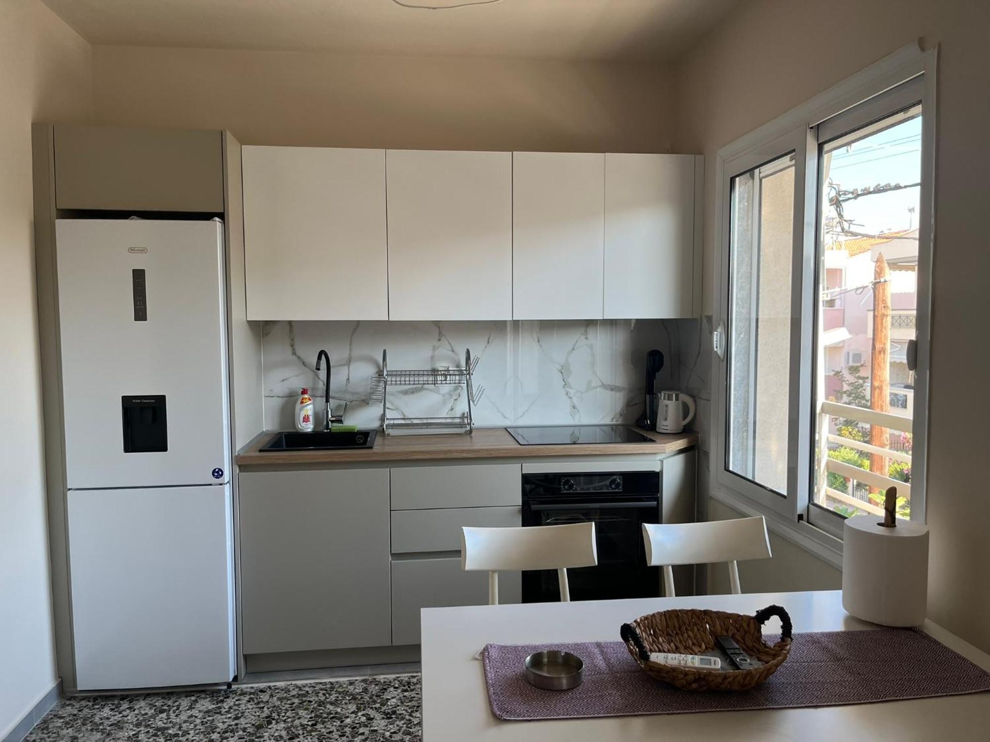 Mz Apartment Néa Péramos Екстериор снимка