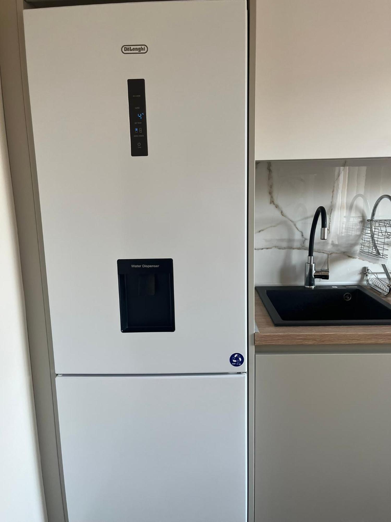 Mz Apartment Néa Péramos Екстериор снимка