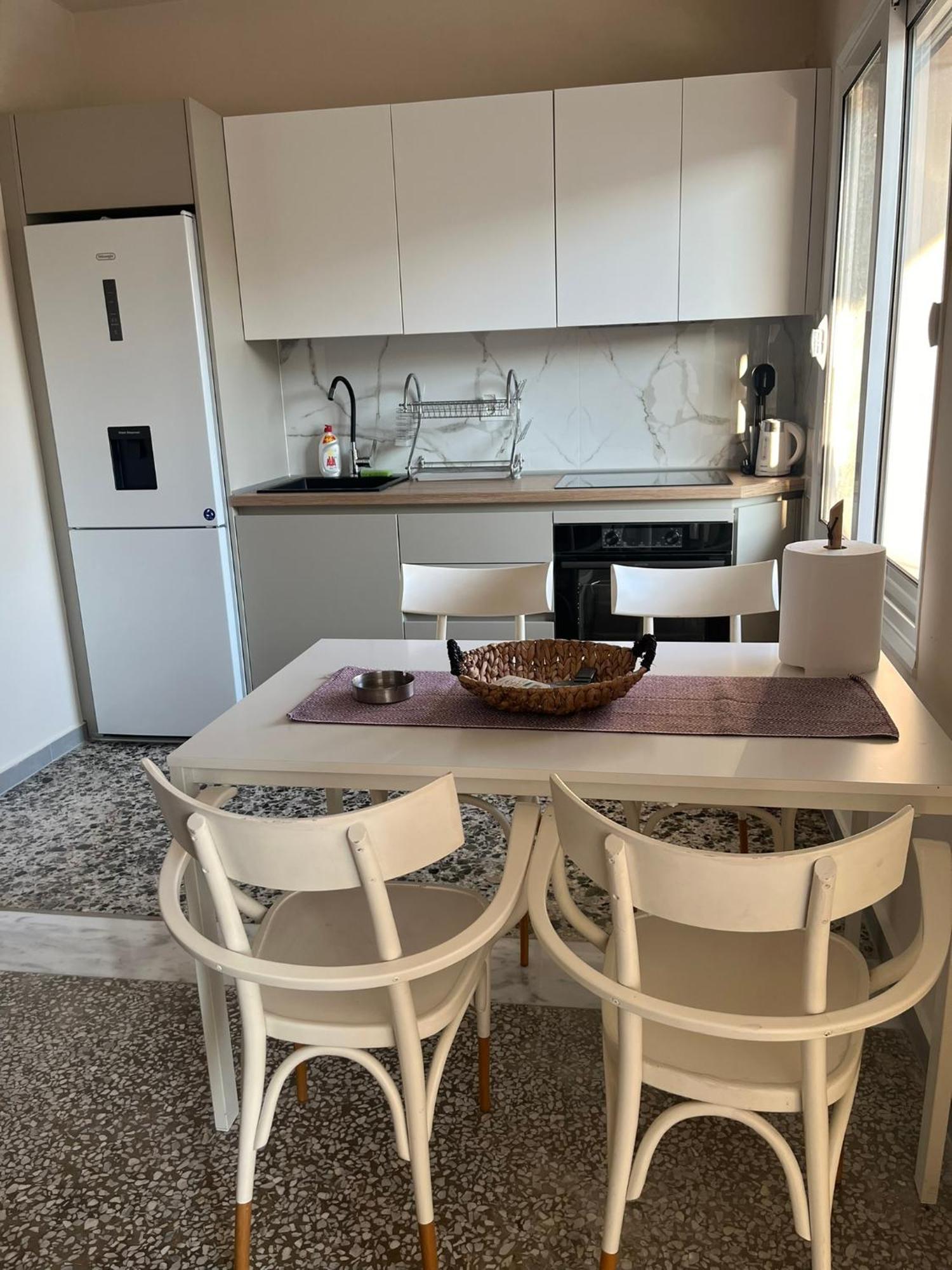 Mz Apartment Néa Péramos Екстериор снимка